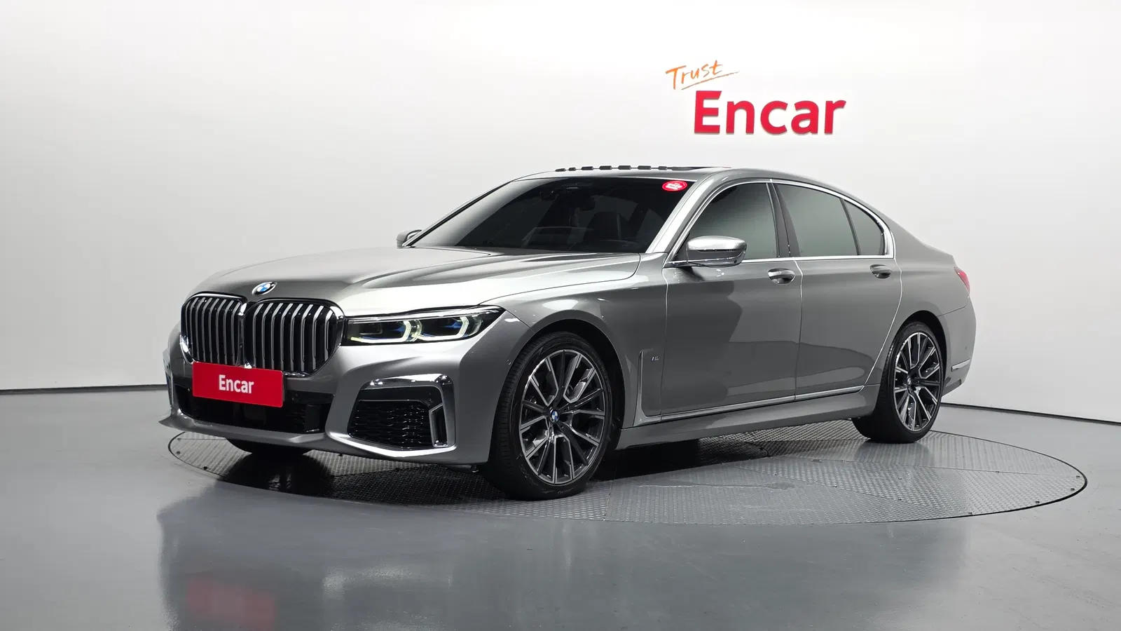 BMW Série 7 (G11) 730d xDrive M Sport 2021 — photo 1 sur 20