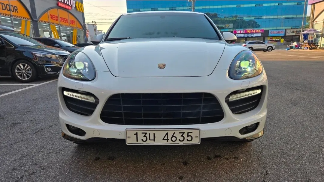 Porsche Cayenne 4.8 GTS 2013 — photo 1 sur 18