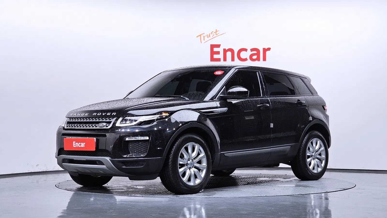 Land Rover Range Rover Evoque 2.0 TD4 SE 2018 — photo 1 sur 20