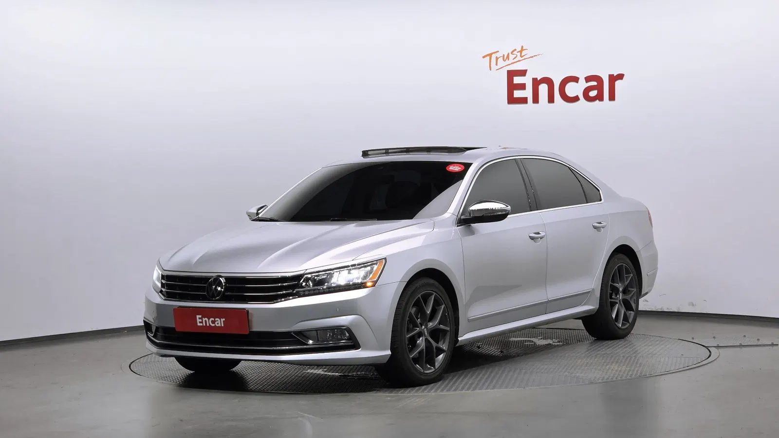 Volkswagen Passat 2.0 TSI 2018 — photo 1 sur 26