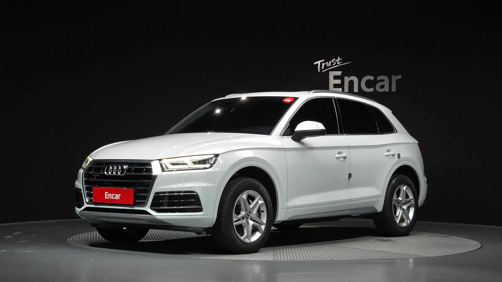 Audi Q5 (FY) 45 TFSI Quattro 2020 — photo 1 sur 34