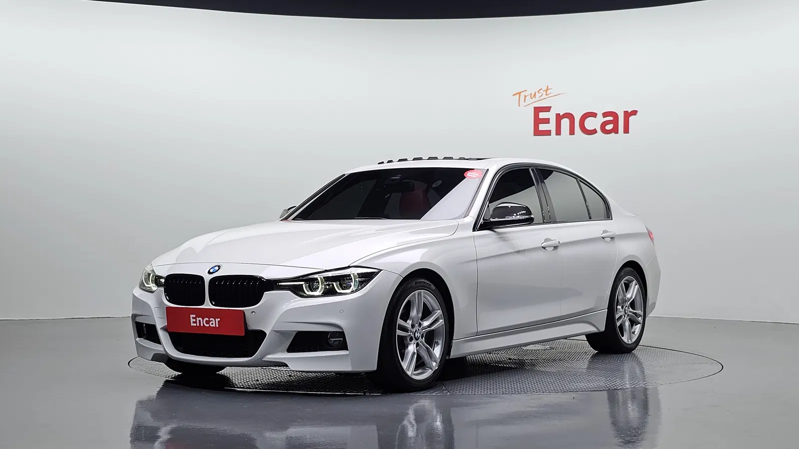 BMW Série 3 (F30) 330i M Sport Shadow 2018 — photo 1 sur 33