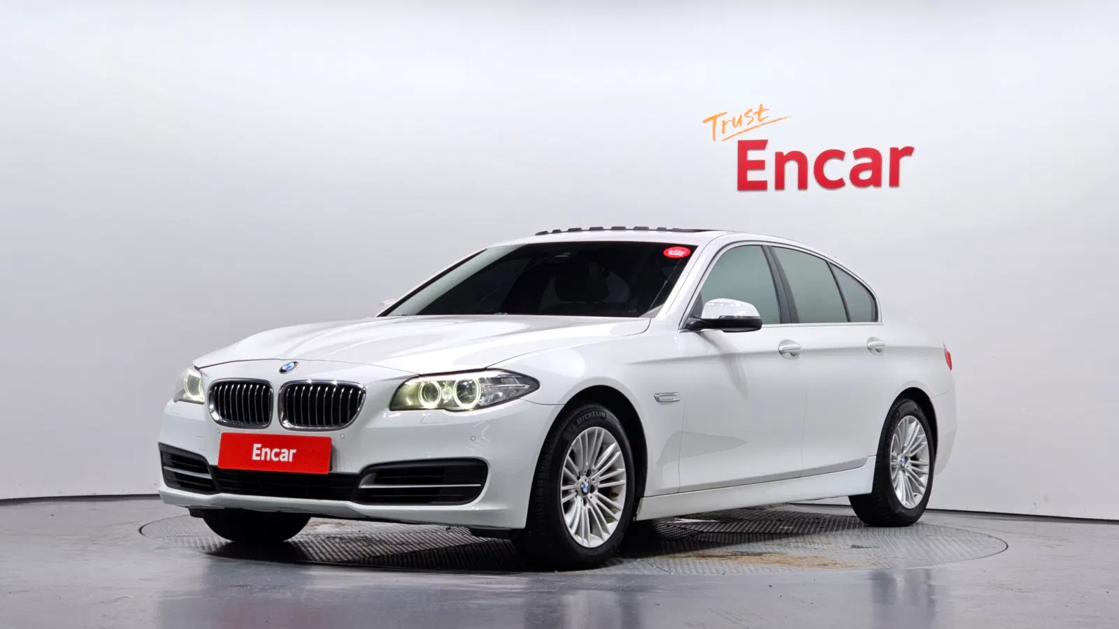 BMW Série 5 (F10) 520d xDrive 2015 — photo 1 sur 20