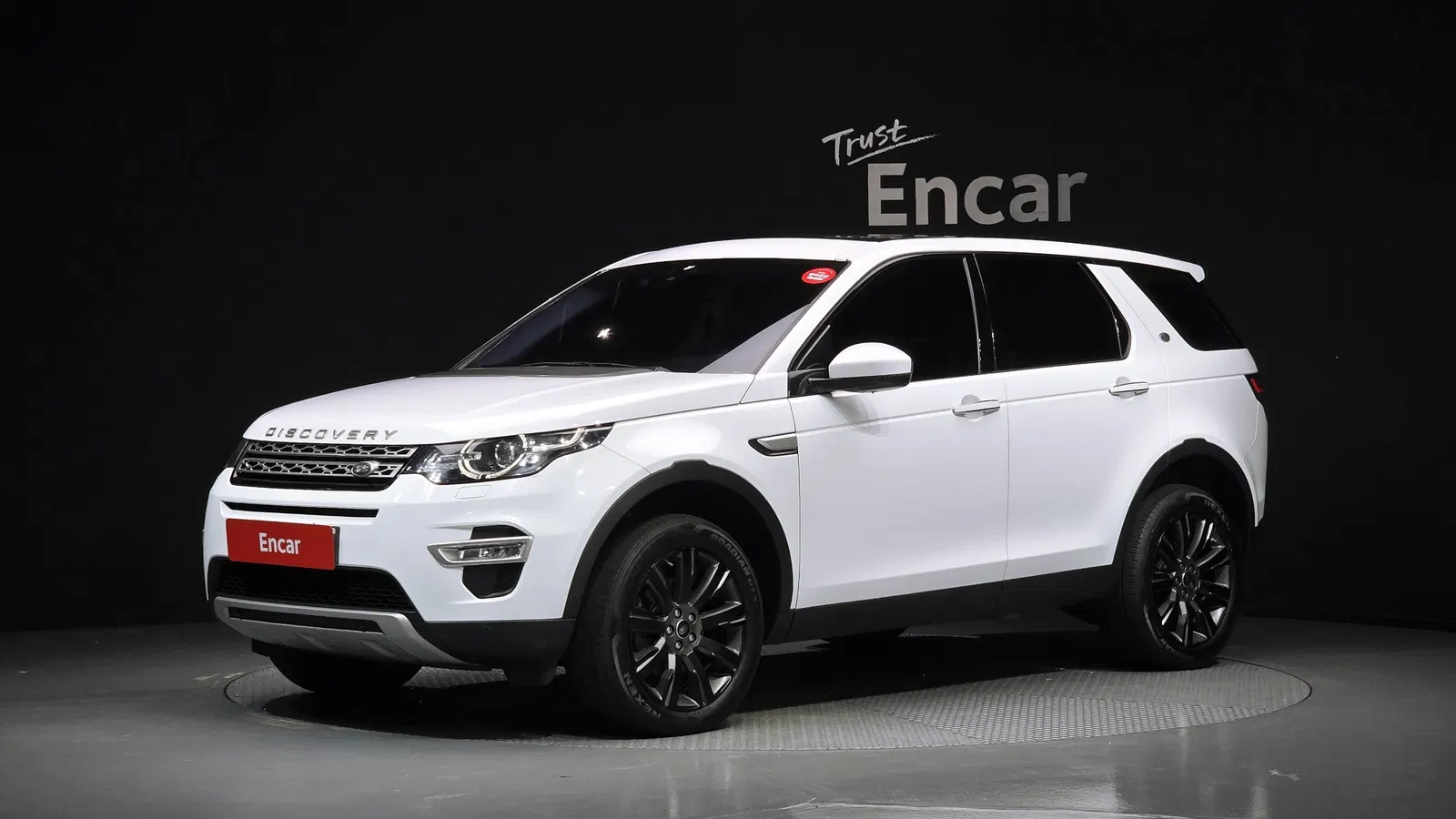 Land Rover Discovery Sport 2.0 TD4 HSE Luxury 2018 — photo 1 sur 30