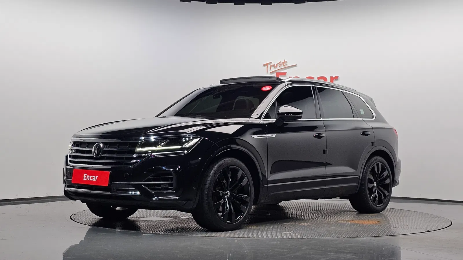 Volkswagen Touareg 3e génération 3.0 TDI R-Line 2021 — photo 1 sur 38
