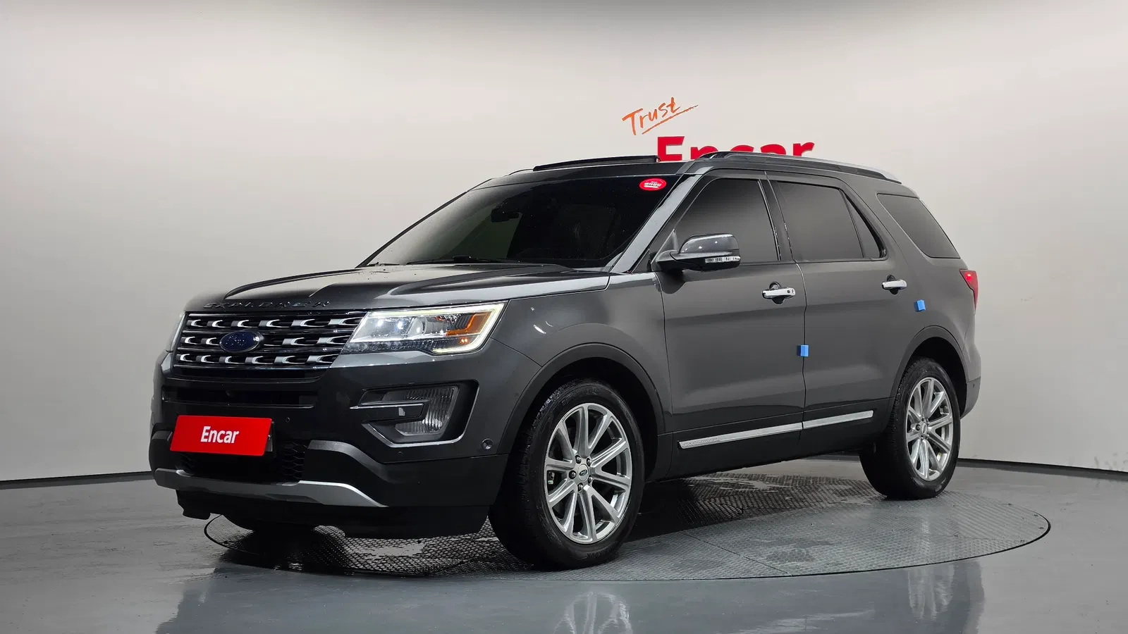 Ford Explorer 3.5 Limited 4WD 2017 — photo 1 sur 20