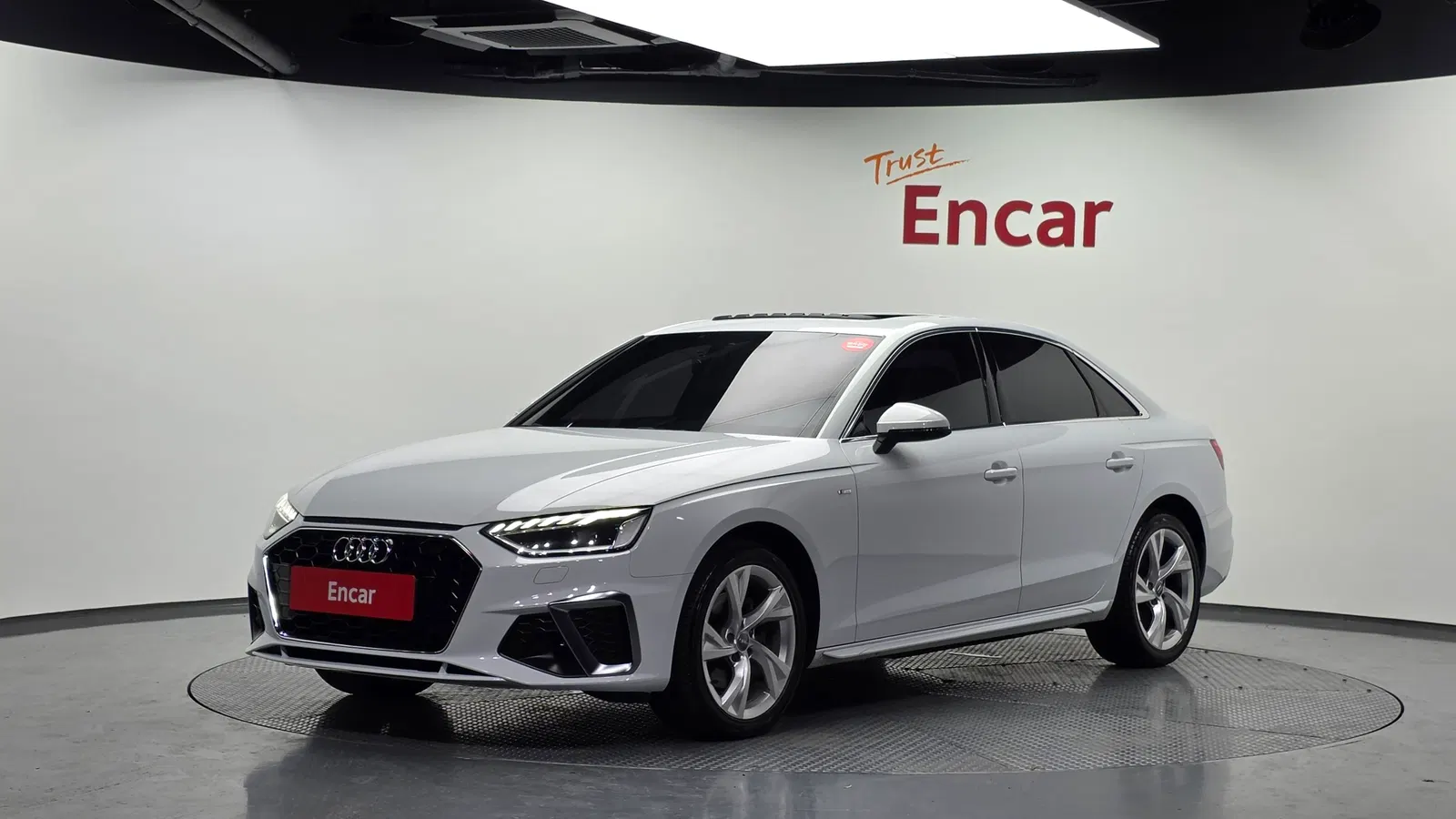Audi A4 (B9) 40 TFSI Premium 2021 — photo 1 sur 20