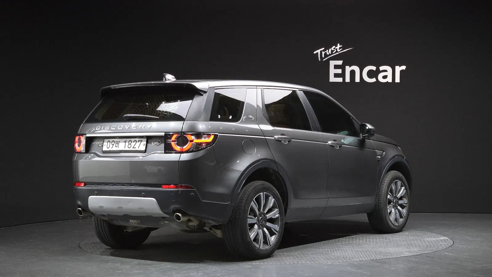 Land Rover Discovery Sport 2.0 TD4 HSE Luxury 2018 — photo 1 sur 32