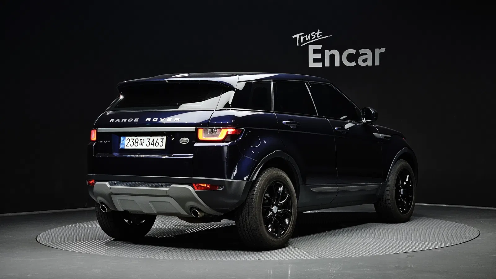 Land Rover Range Rover Evoque 2.0 TD4 SE 2018 — photo 1 sur 31