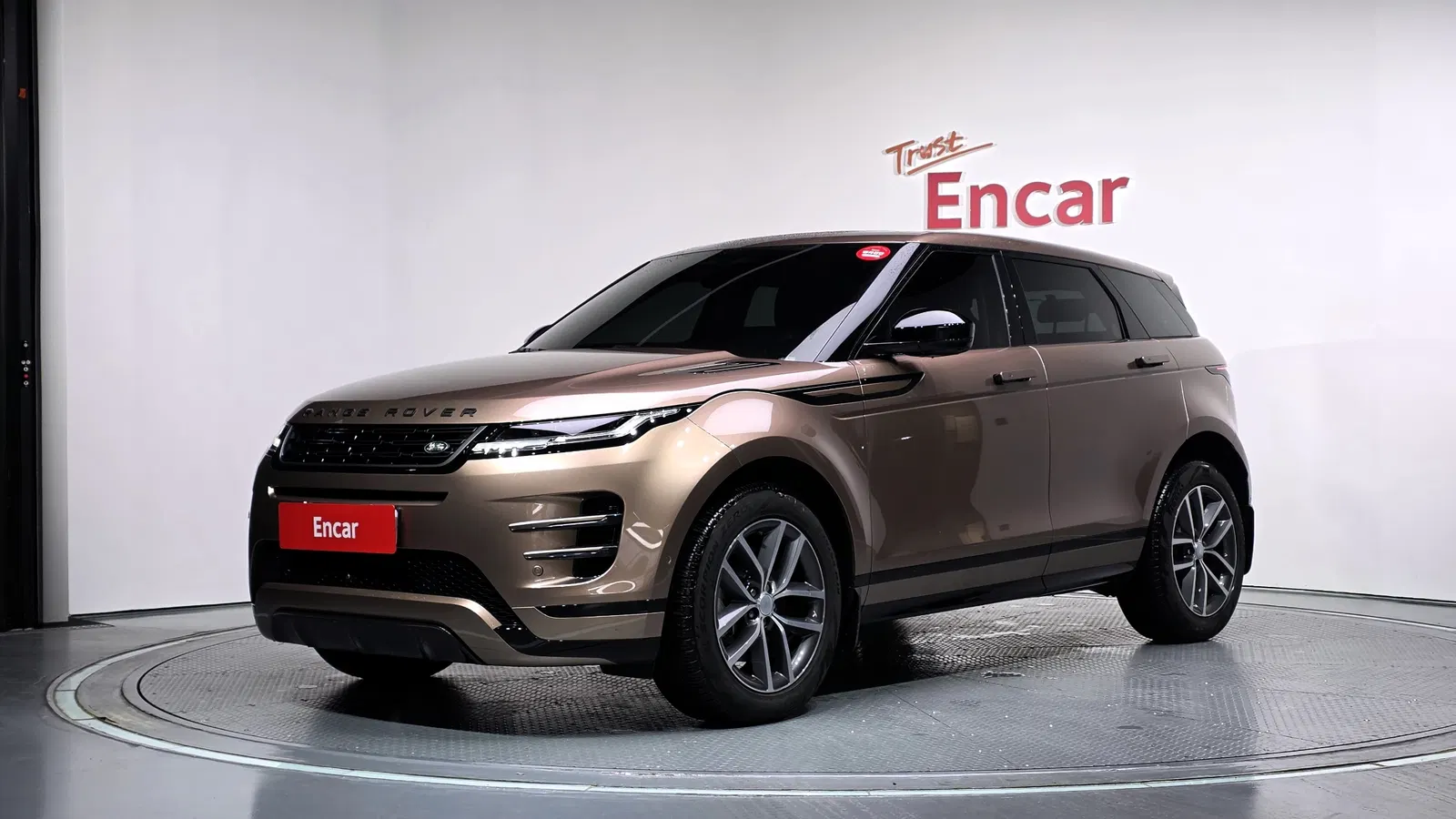 Land Rover Range Rover Evoque 2e génération P250 Dynamic SE 2025 — photo 1 sur 20
