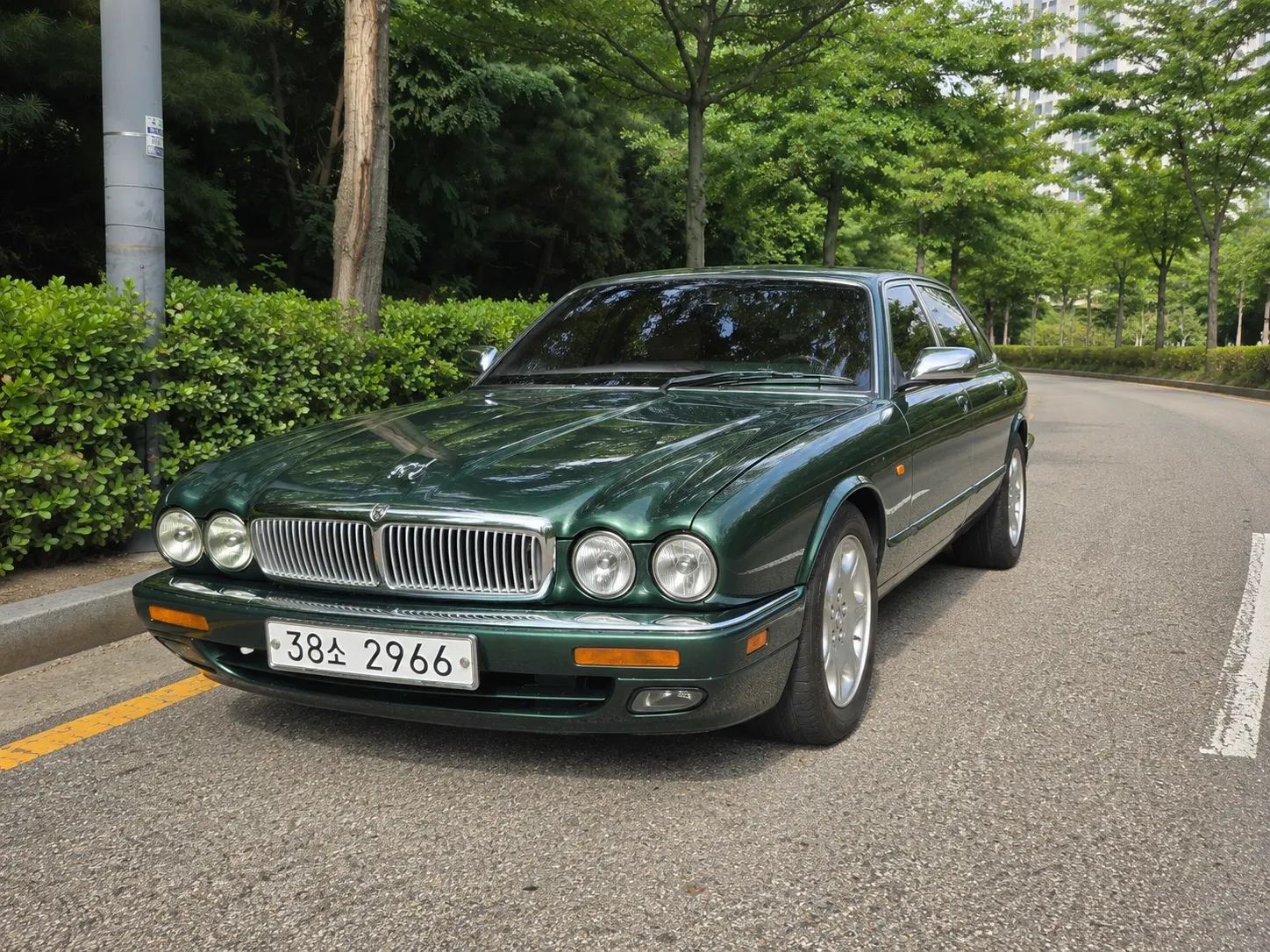 Jaguar XJ-6 4.0 1996 — photo 1 sur 13