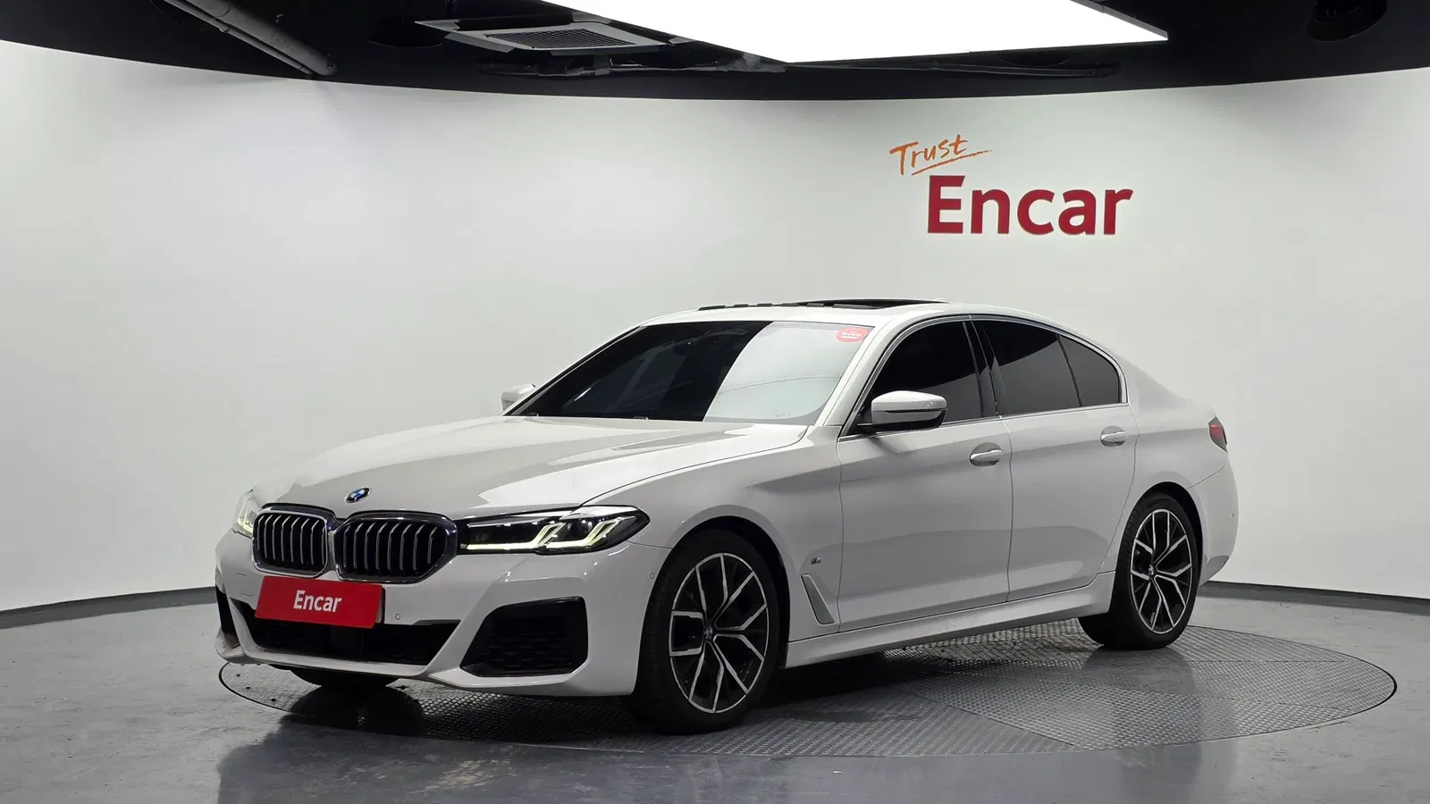 BMW Série 5 (G30) 530i M Sport 2022 — photo 1 sur 20