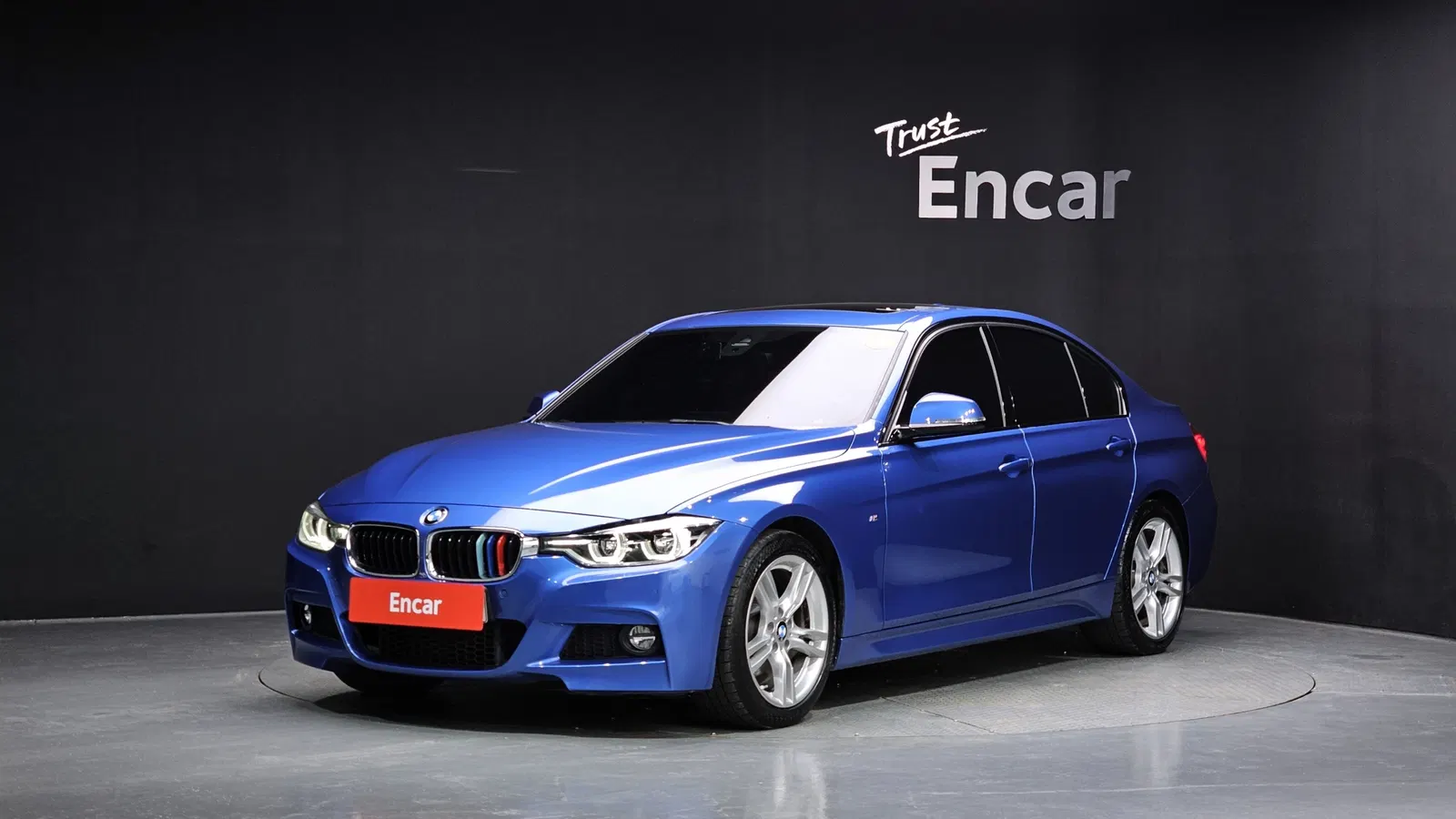 BMW Série 3 (F30) 328i M Sport 2016 — photo 1 sur 26