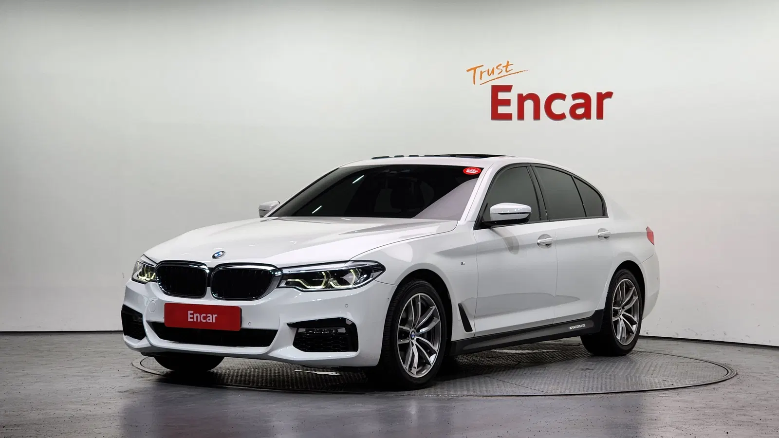 BMW Série 5 (G30) 530i xDrive M Sport 2017 — photo 1 sur 20
