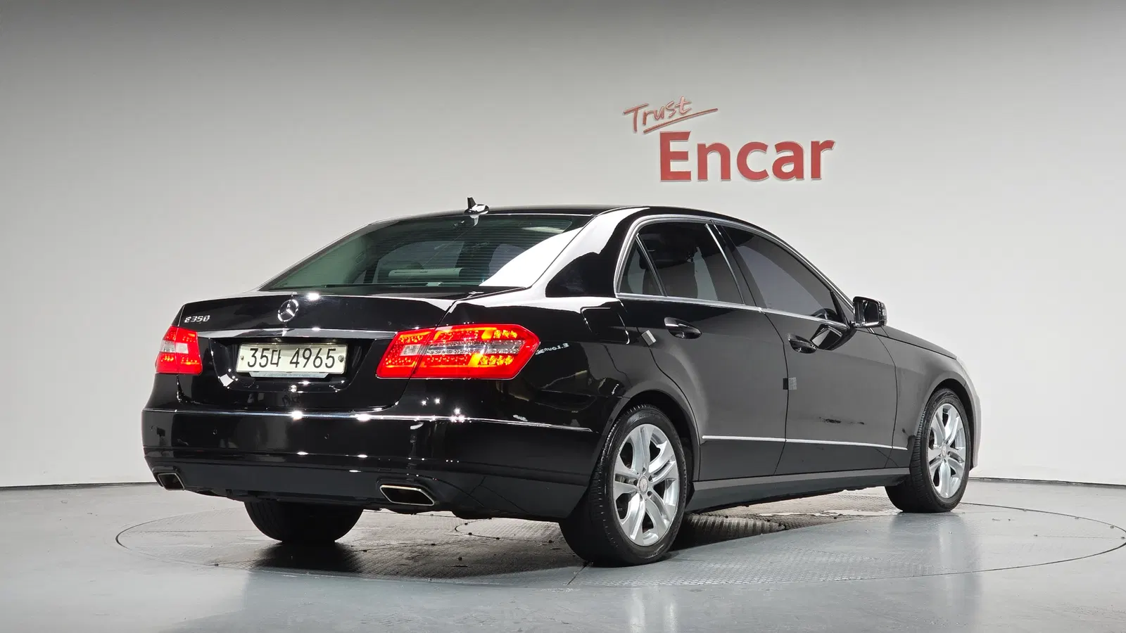 Mercedes-Benz Classe E E220 CDI Avantgarde (W212) 2013 — photo 1 sur 39