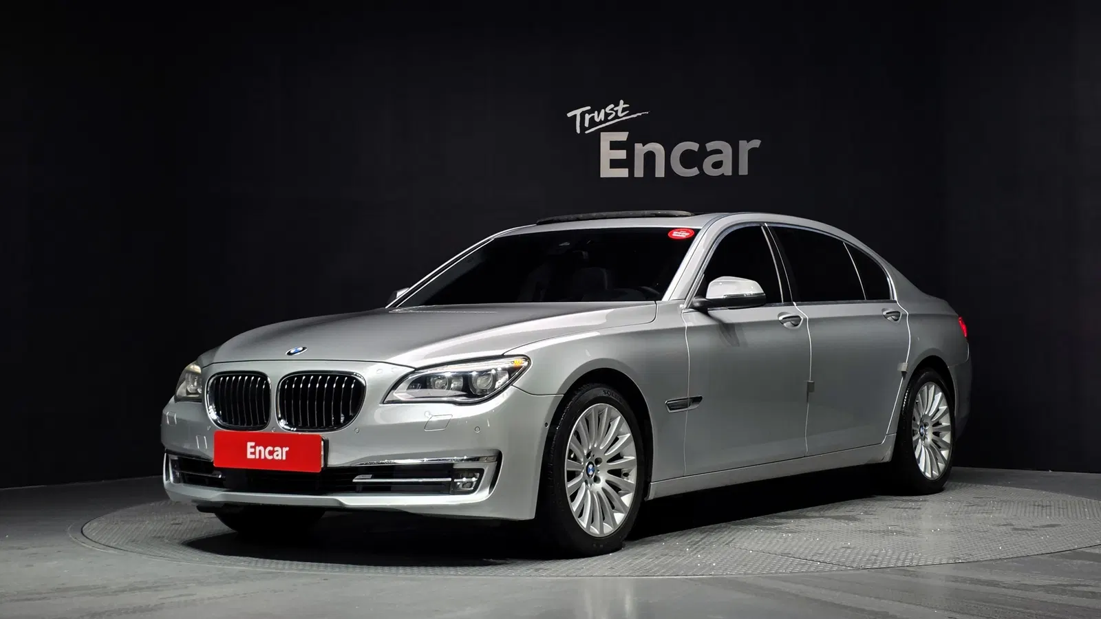 BMW Série 7 (F01) 740Li 2013 — photo 1 sur 20