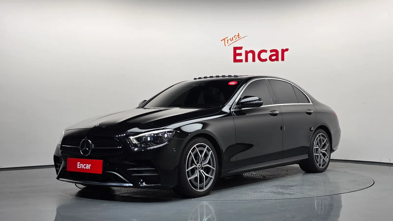 Mercedes-Benz Classe E AMG Line · E220d 4MATIC (W213) 2021 — photo 1 sur 20