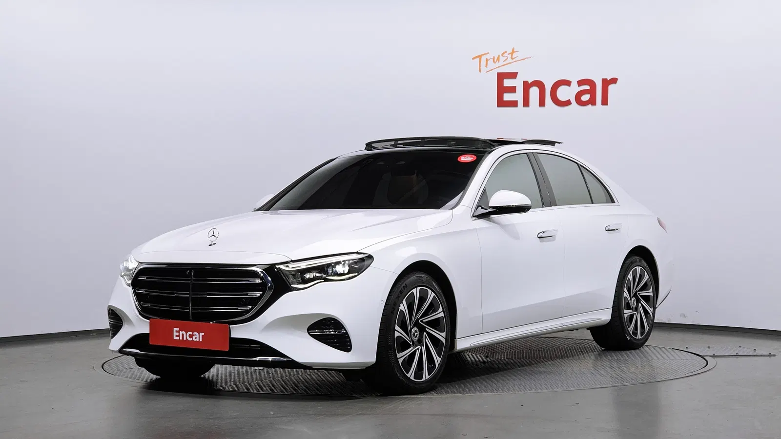 Mercedes-Benz Classe E E300 4MATIC Exclusive (W214) 2024 — photo 1 sur 20