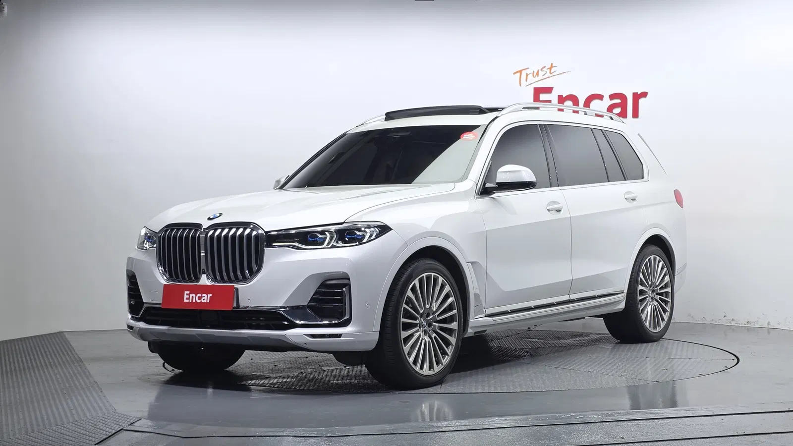 BMW X7 (G07) xDrive 40d Design Pure Excellence 7 places 2022 — photo 1 sur 42