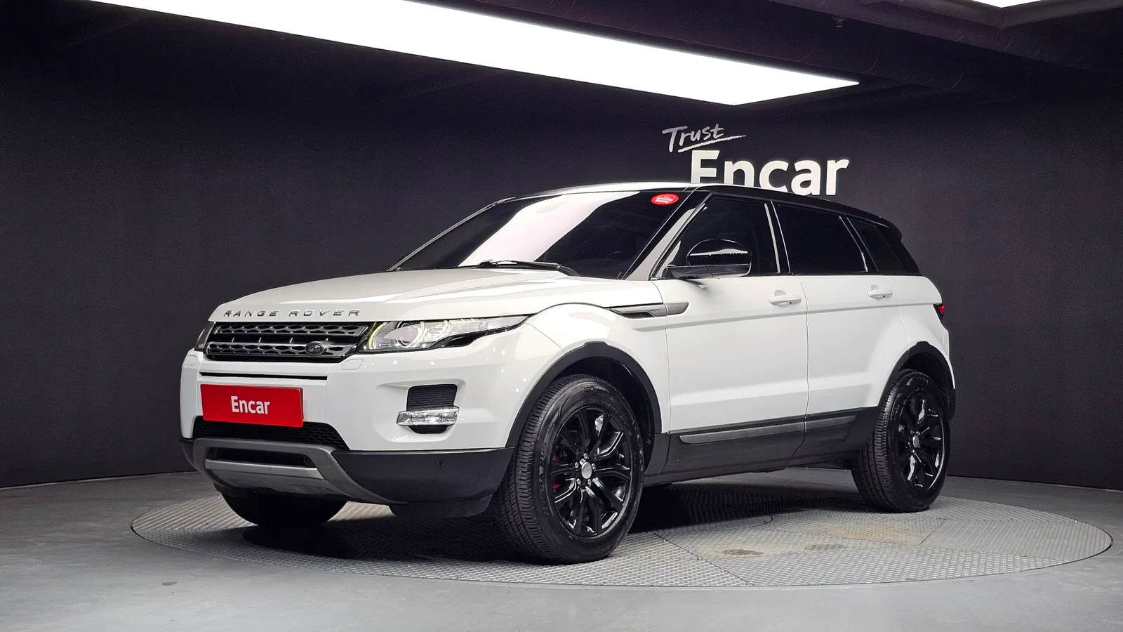 Land Rover Range Rover Evoque 2.2 SD4 Pure 2015 — photo 1 sur 20