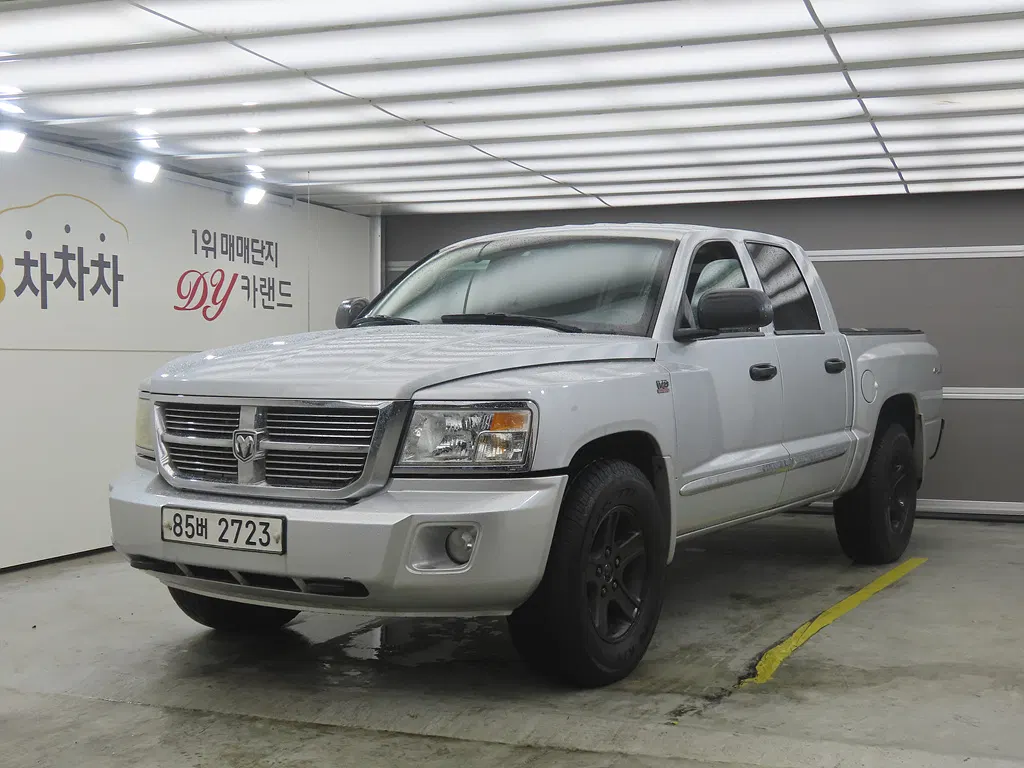 Dodge Dakota REGULAR CAB 4X4 2010 — photo 1 sur 26