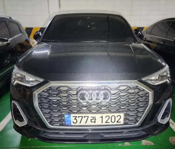 Audi Q3 (F3) 35 TDI Quattro Premium Sportback 2023 — photo 1 sur 26