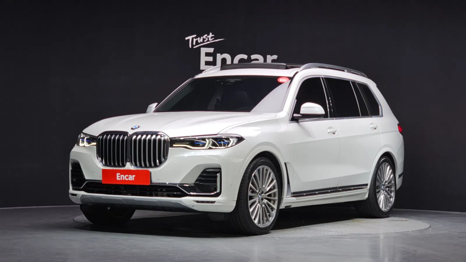 BMW X7 (G07) xDrive 40d Design Pure Excellence 7 places 2021 — photo 1 sur 20
