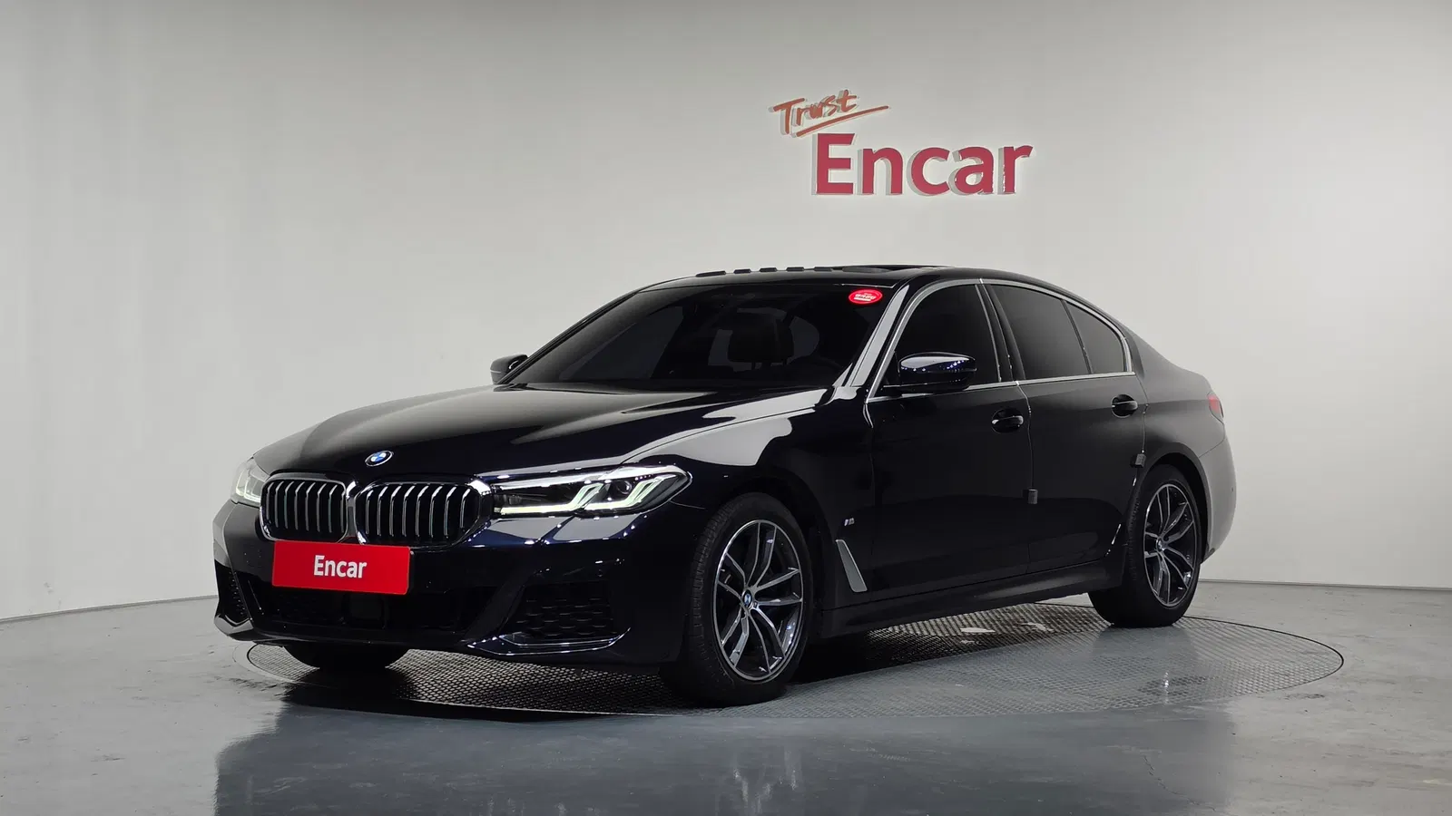 BMW Série 5 (G30) 523d M Sport 2021 — photo 1 sur 38