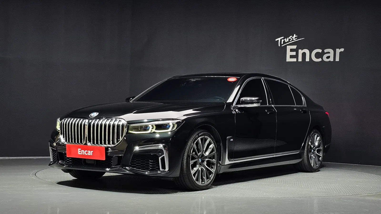 BMW Série 7 (G11) 730Ld xDrive M Sport 2020 — photo 1 sur 34
