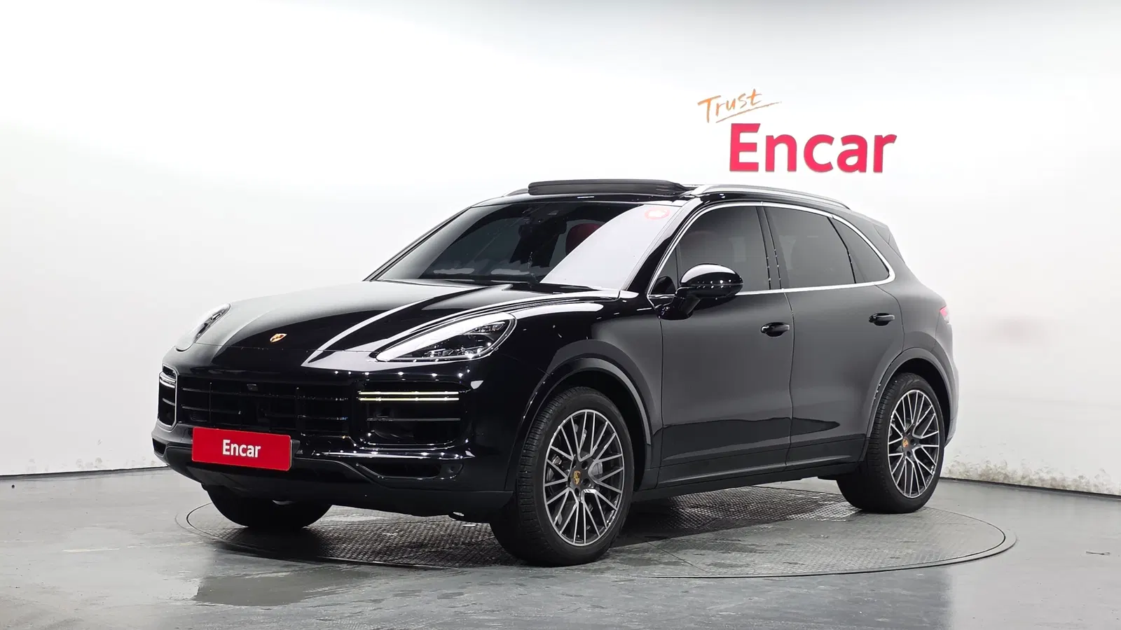 Porsche Cayenne (PO536) 4.0 Turbo 2019 — photo 1 sur 47