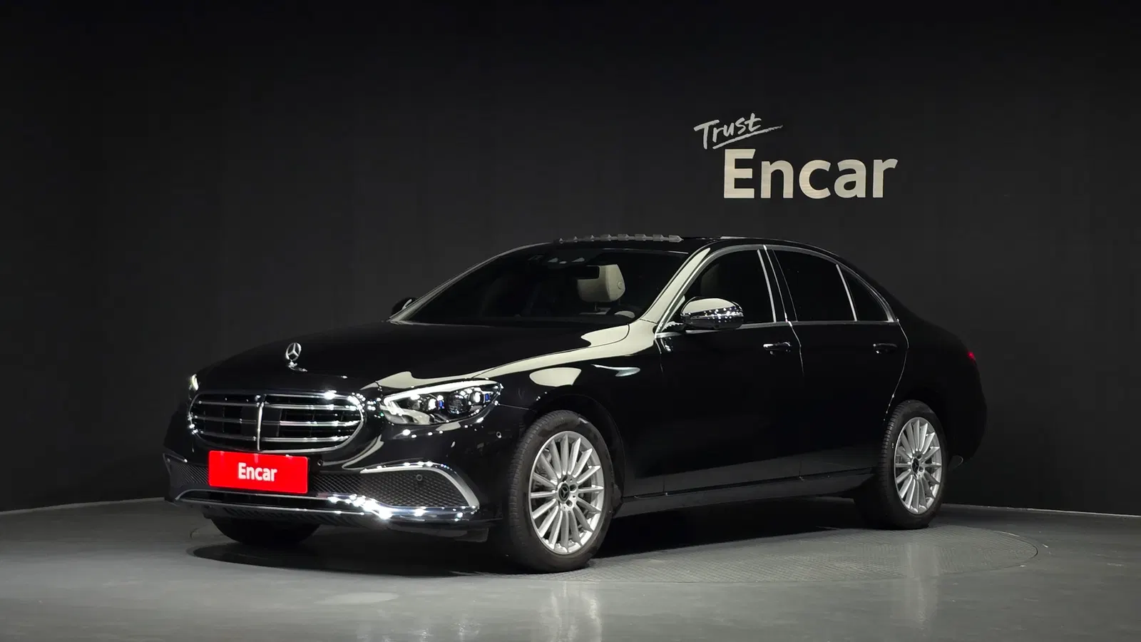 Mercedes-Benz Classe E E220d 4MATIC Exclusive (W213) 2023 — photo 1 sur 20
