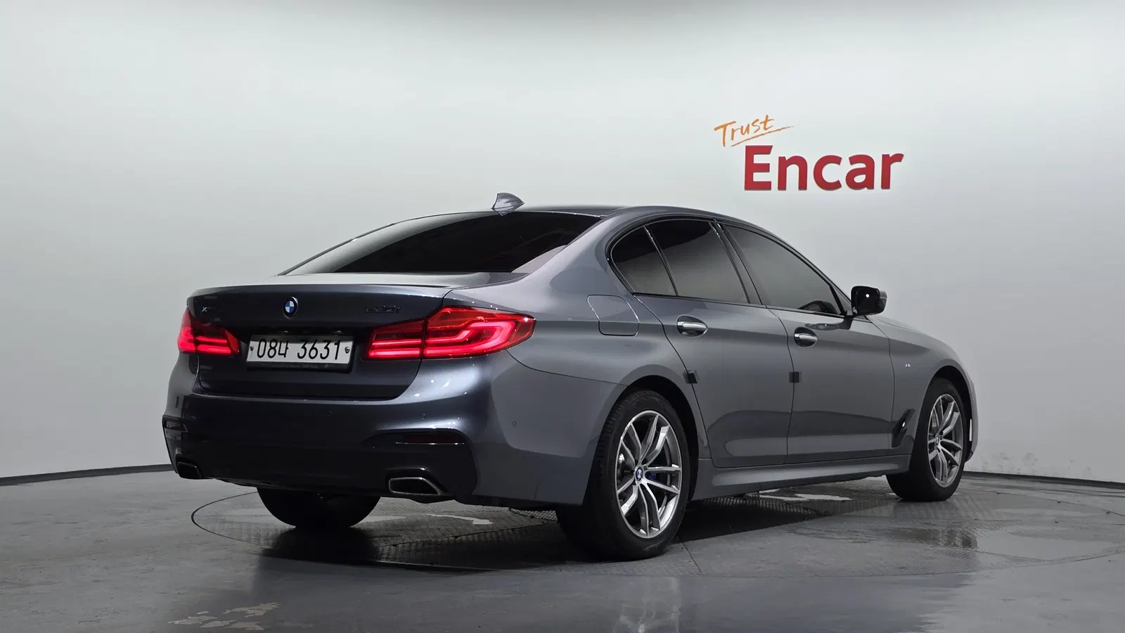 BMW Série 5 (G30) 530i xDrive M Sport Plus 2017 — photo 1 sur 32