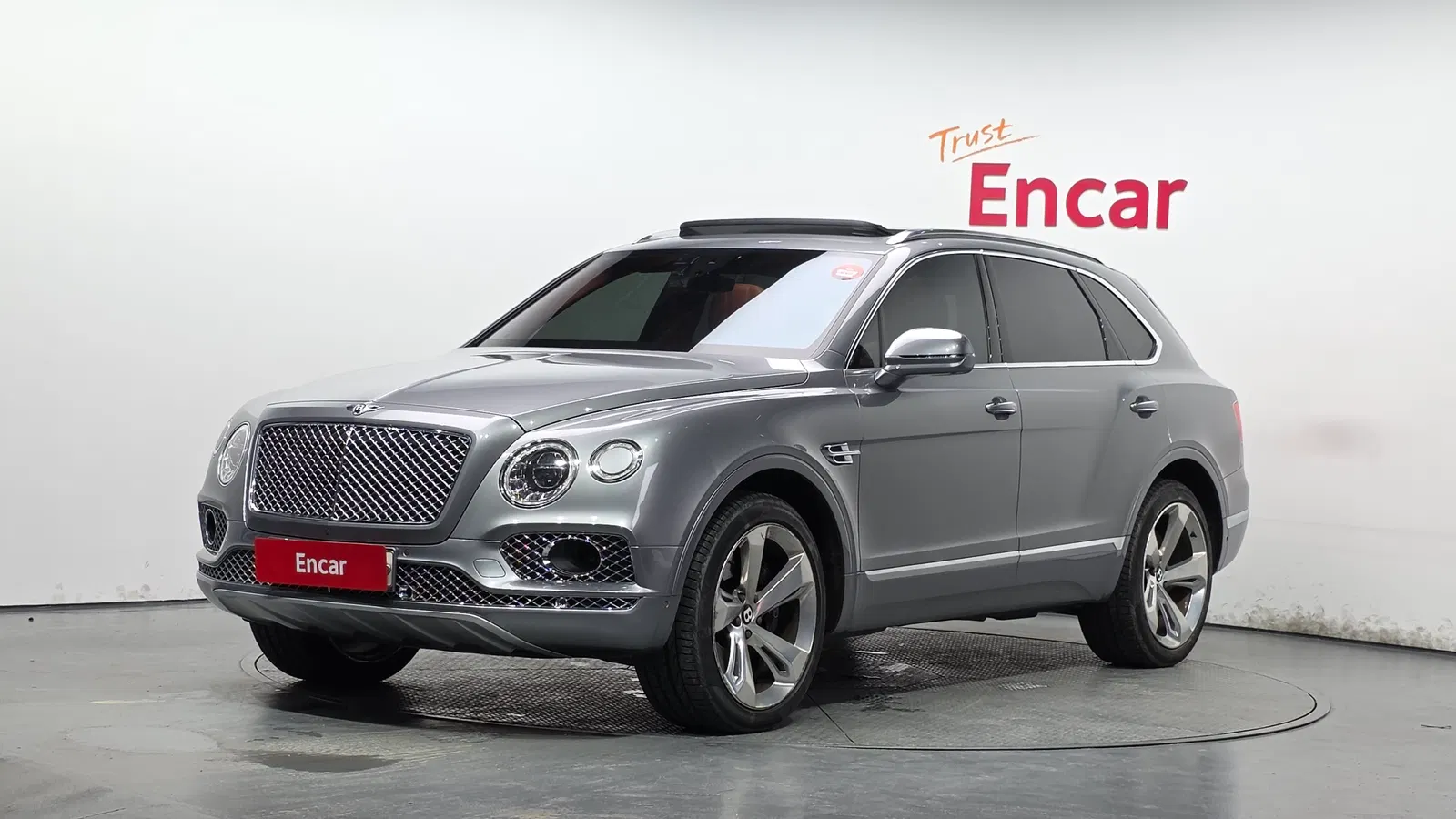 Bentley Bentayga 6.0 W12 2017 — photo 1 sur 26