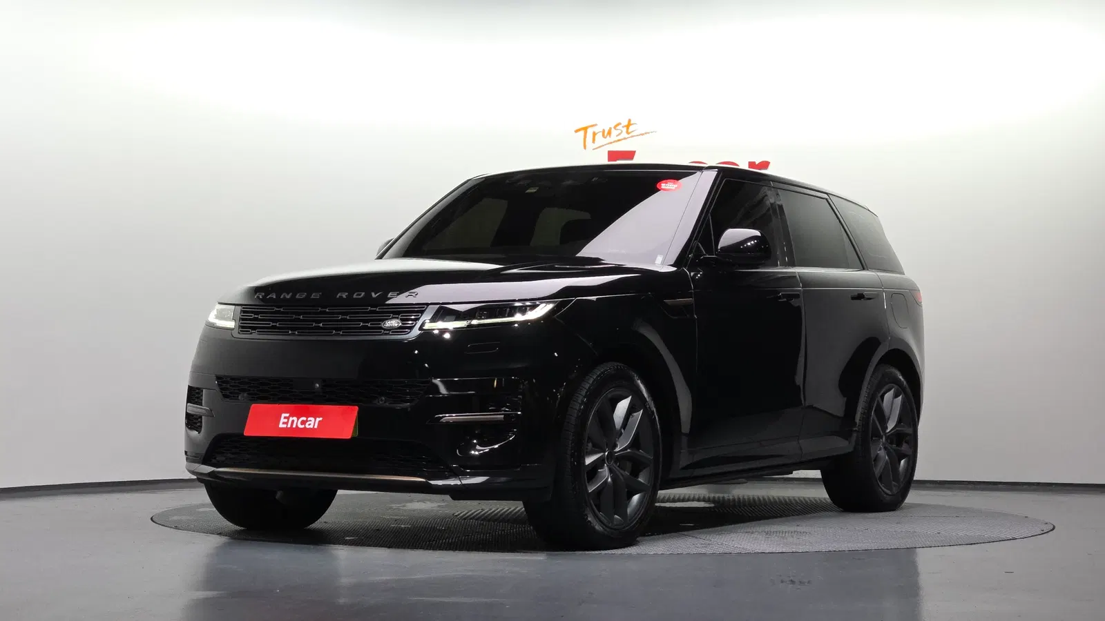 Land Rover Range Rover Sport 3e génération P550E Dynamic HSE 2025 — photo 1 sur 42