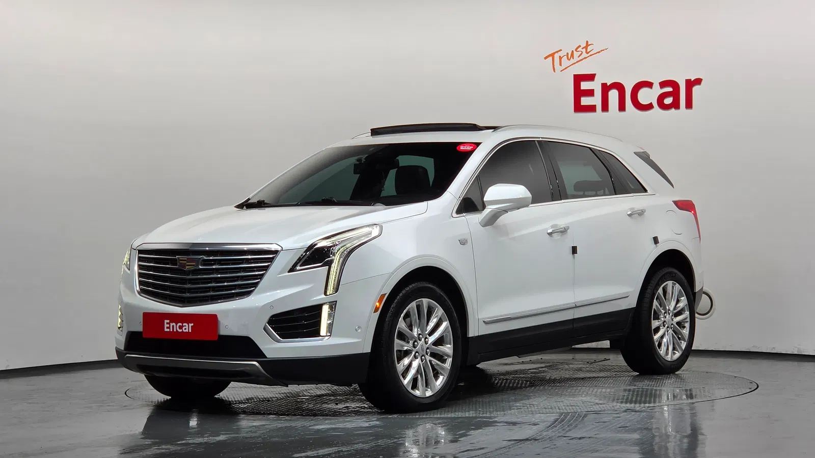 Cadillac XT5 3.6 Platinum AWD 2018 — photo 1 sur 20