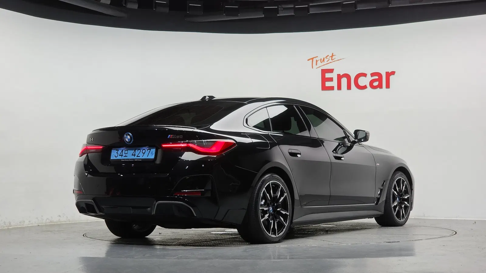 BMW i4 M50 2024 — photo 1 sur 32