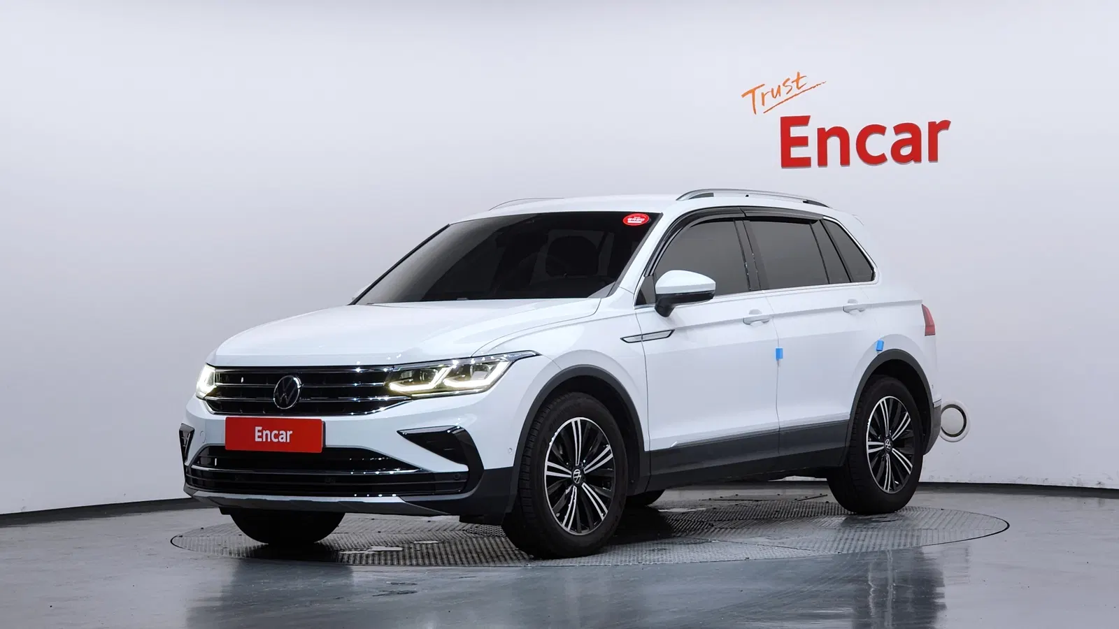 Volkswagen Tiguan 2e génération 2.0 TDI Premium 2022 — photo 1 sur 32