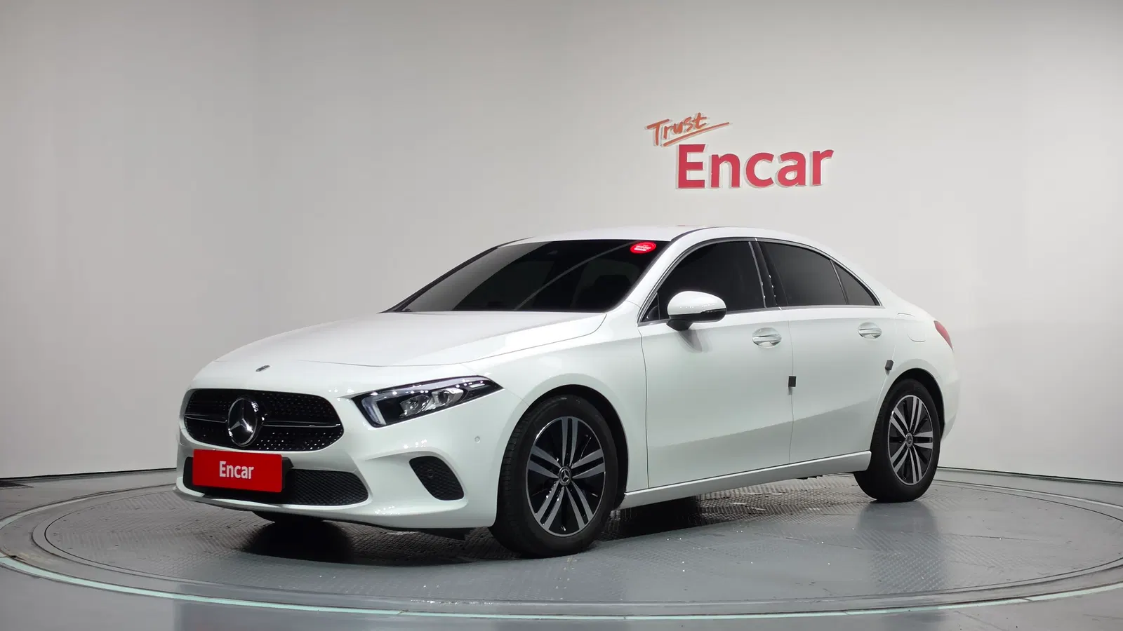 Mercedes-Benz Classe A A220 Berline (W177) 2023 — photo 1 sur 30