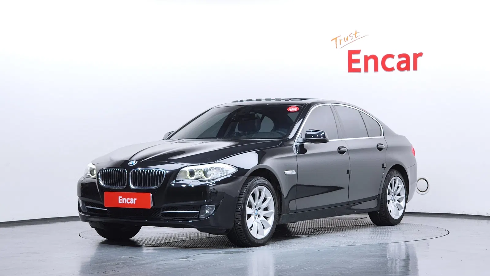 BMW Série 5 (F10) 528i 2012 — photo 1 sur 20