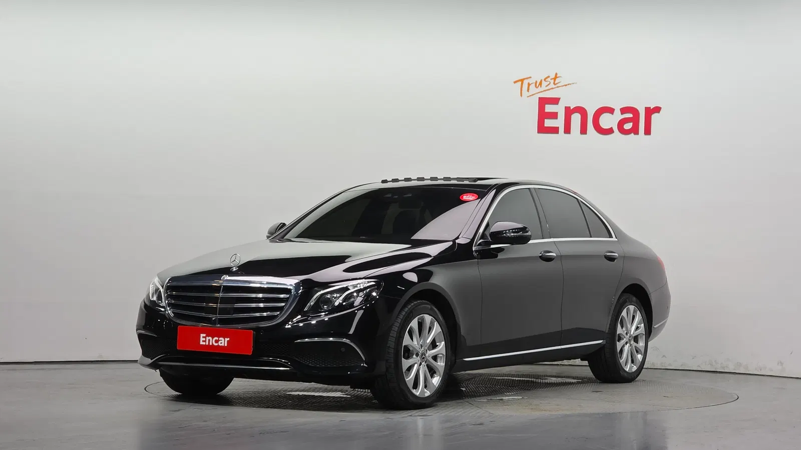 Mercedes-Benz Classe E E300 4MATIC Exclusive (W213) 2020 — photo 1 sur 20
