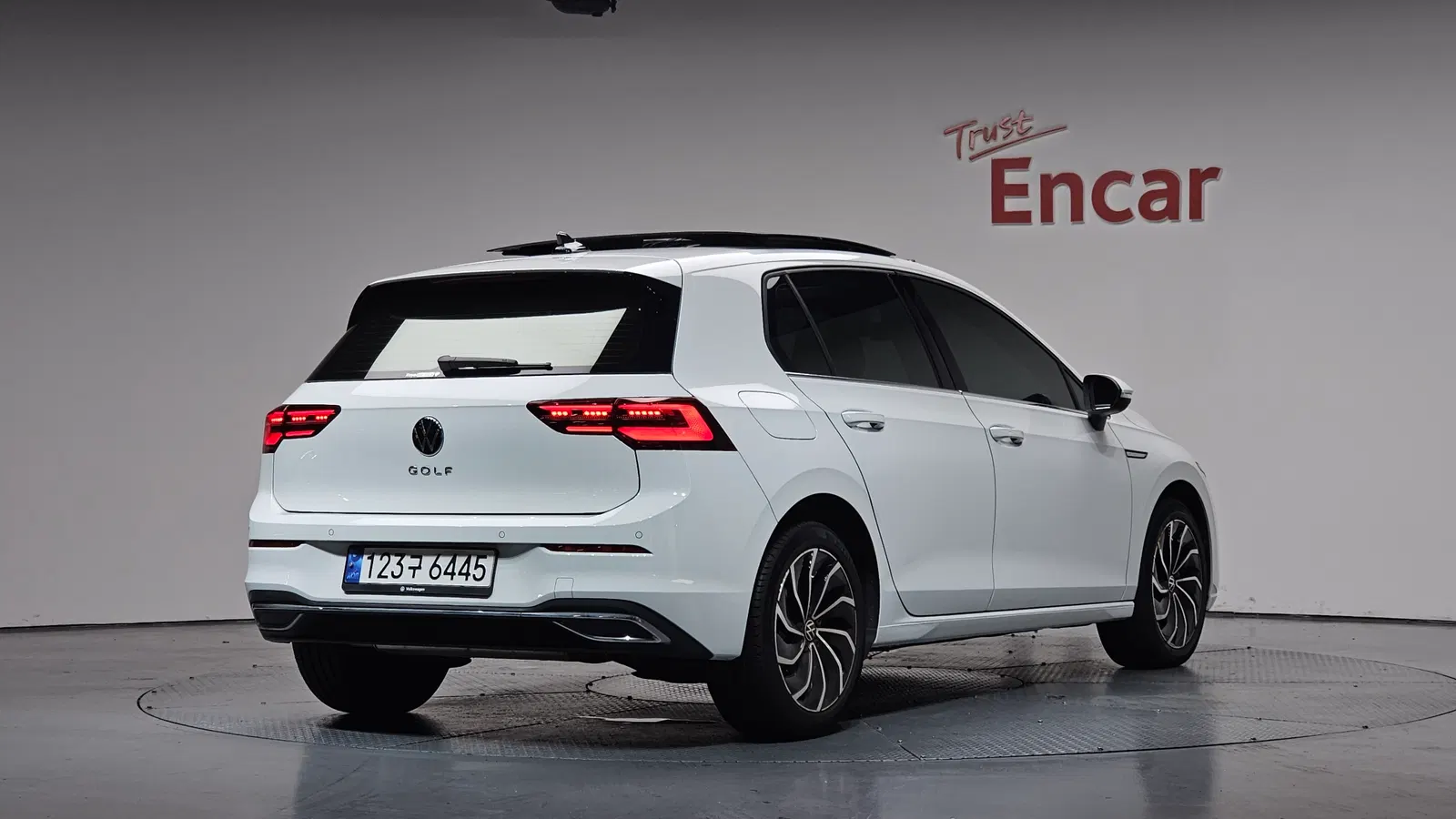 Volkswagen Golf 8e génération 2.0 TDI Prestige 2023 — photo 1 sur 37