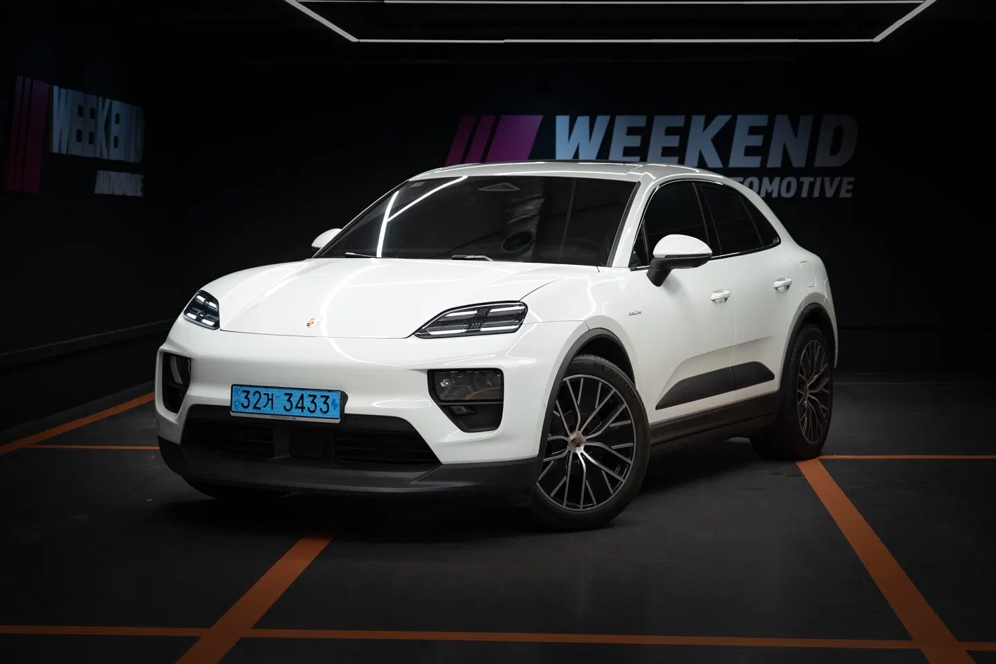 Porsche Macan EV Base 4 2025 — photo 1 sur 17