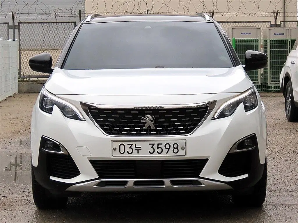 Peugeot 5008 2e génération 1.5 BlueHDi Allure 2019 — photo 1 sur 26