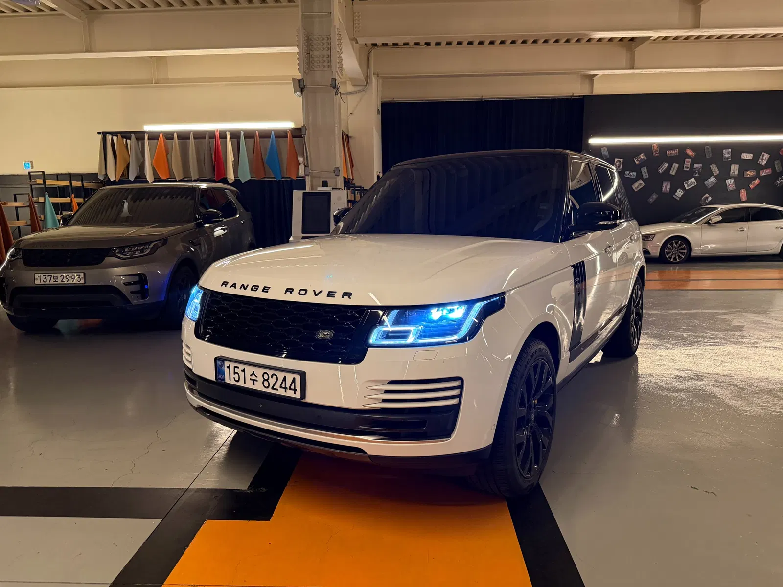 Land Rover Range Rover 4e génération 4.4 SDV8 Vogue SE Diesel 2018 — photo 1 sur 23