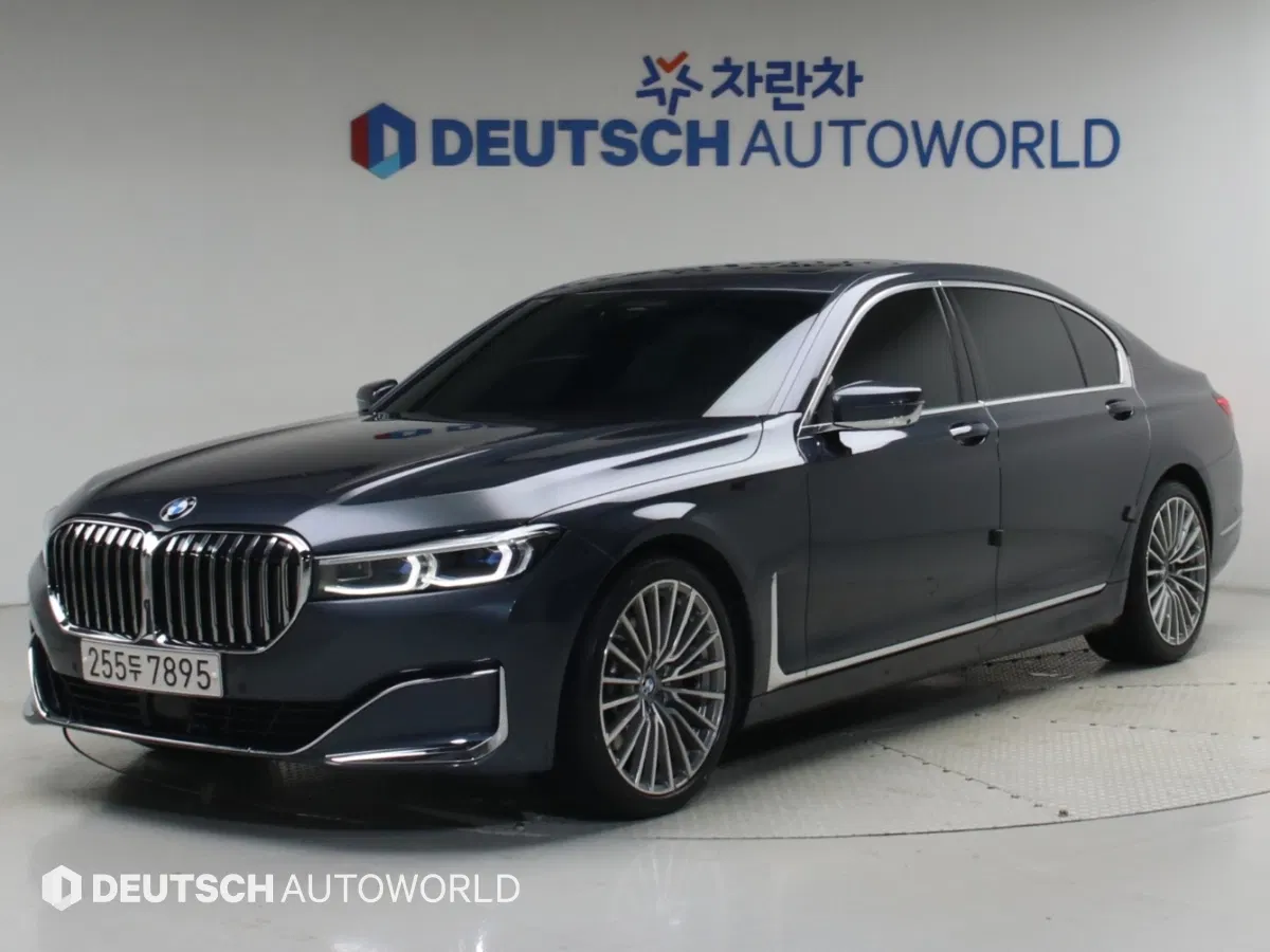 BMW Série 7 (G11) 730Ld xDrive Design Pure Excellence 2020 — photo 1 sur 26