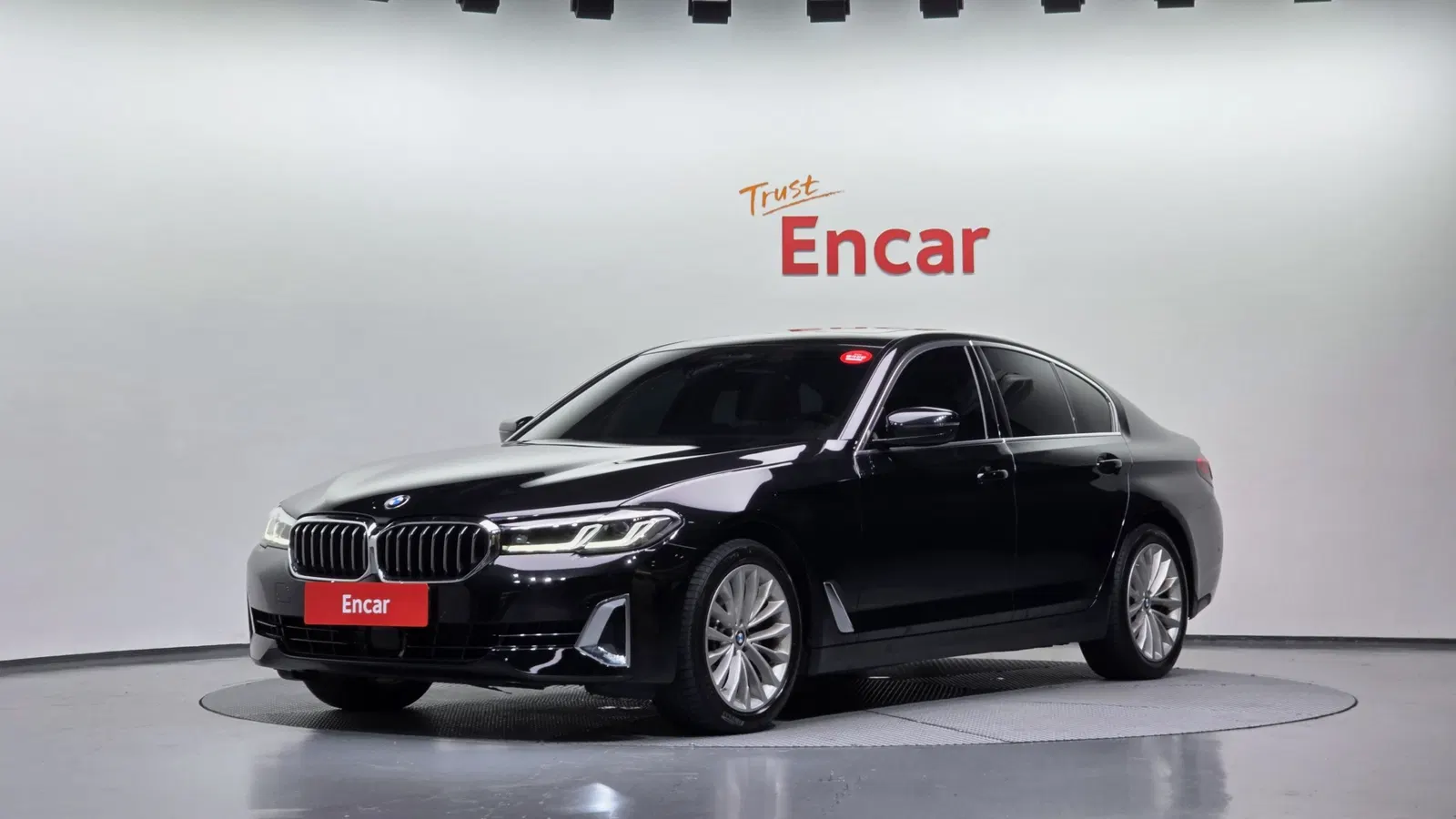 BMW Série 5 (G30) 523d Luxury 2023 — photo 1 sur 38