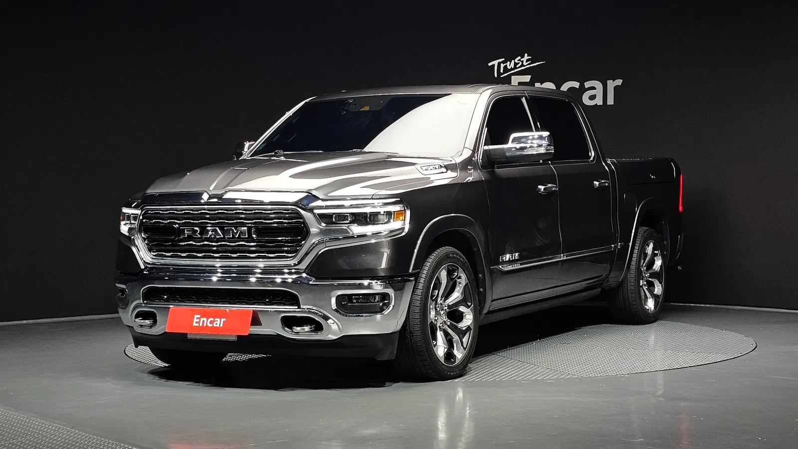 Dodge RAM Pickup 5.7 2019 — photo 1 sur 40