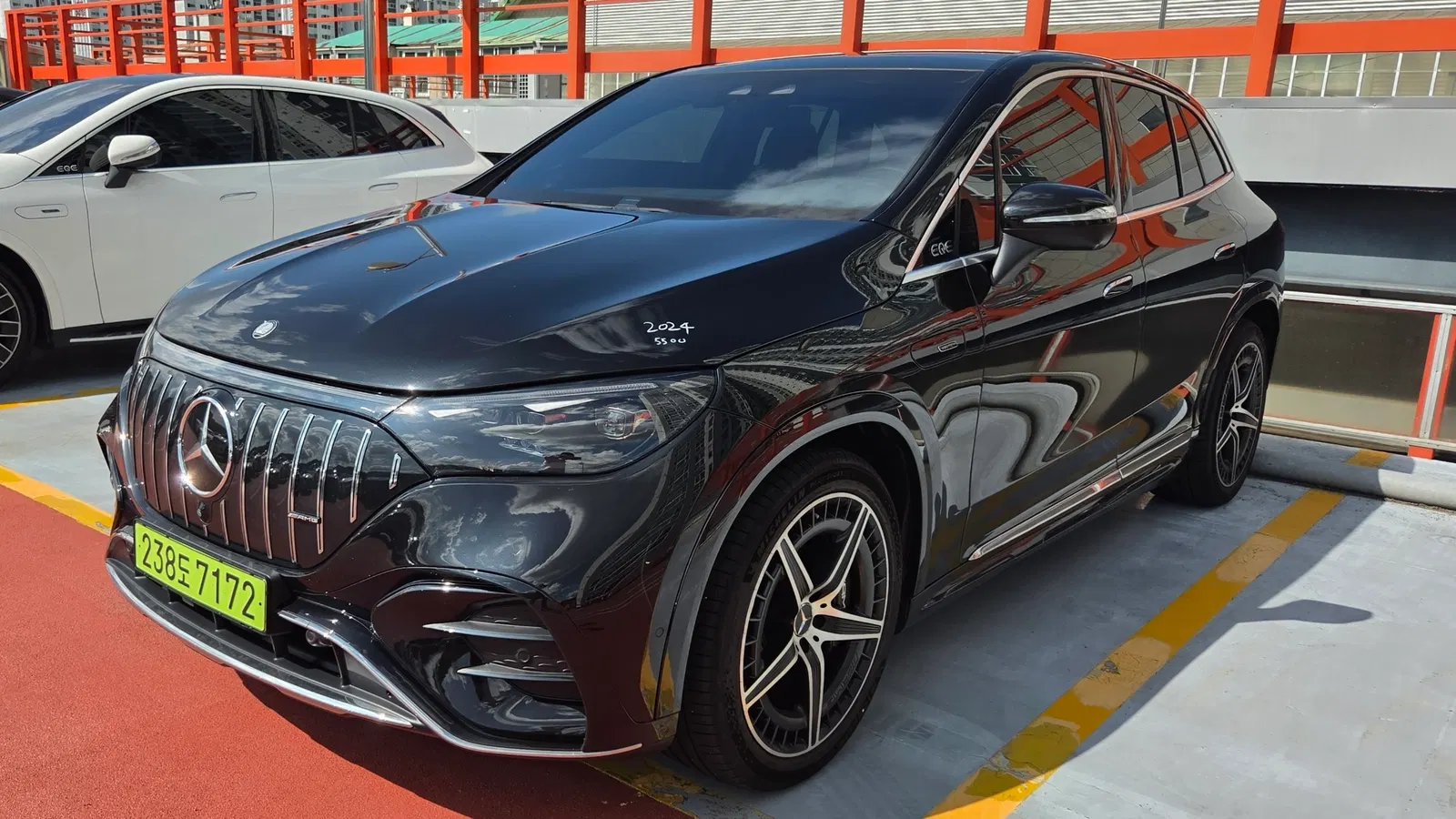 Mercedes-AMG EQE EQE53 4MATIC+ SUV (X294) 2024 — photo 1 sur 26
