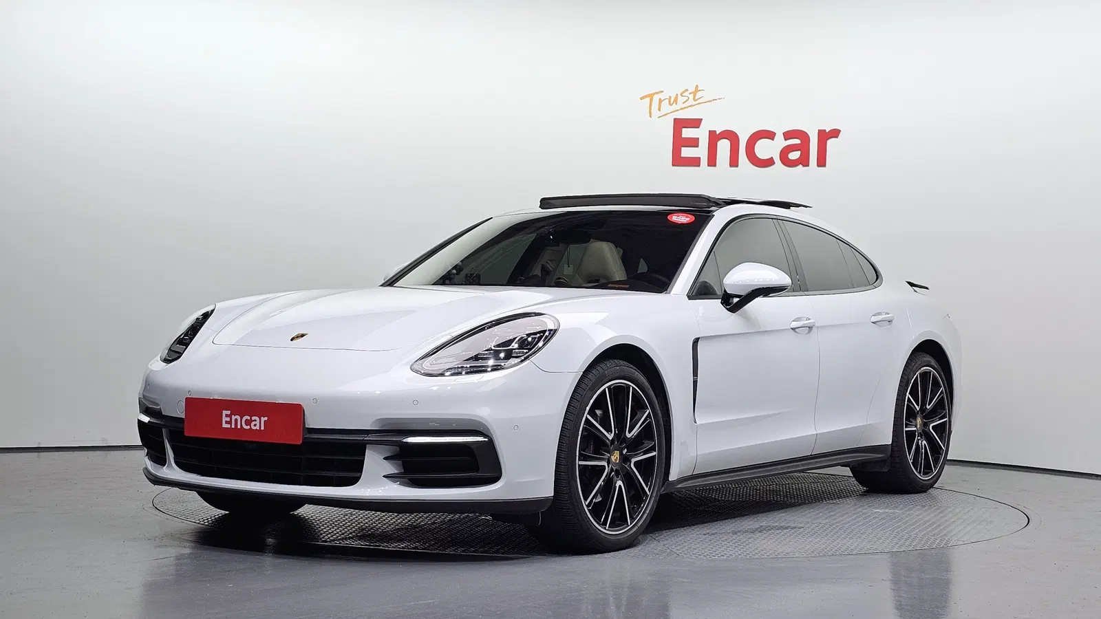 Porsche Panamera (971) 3.0 AWD 2018 — photo 1 sur 20