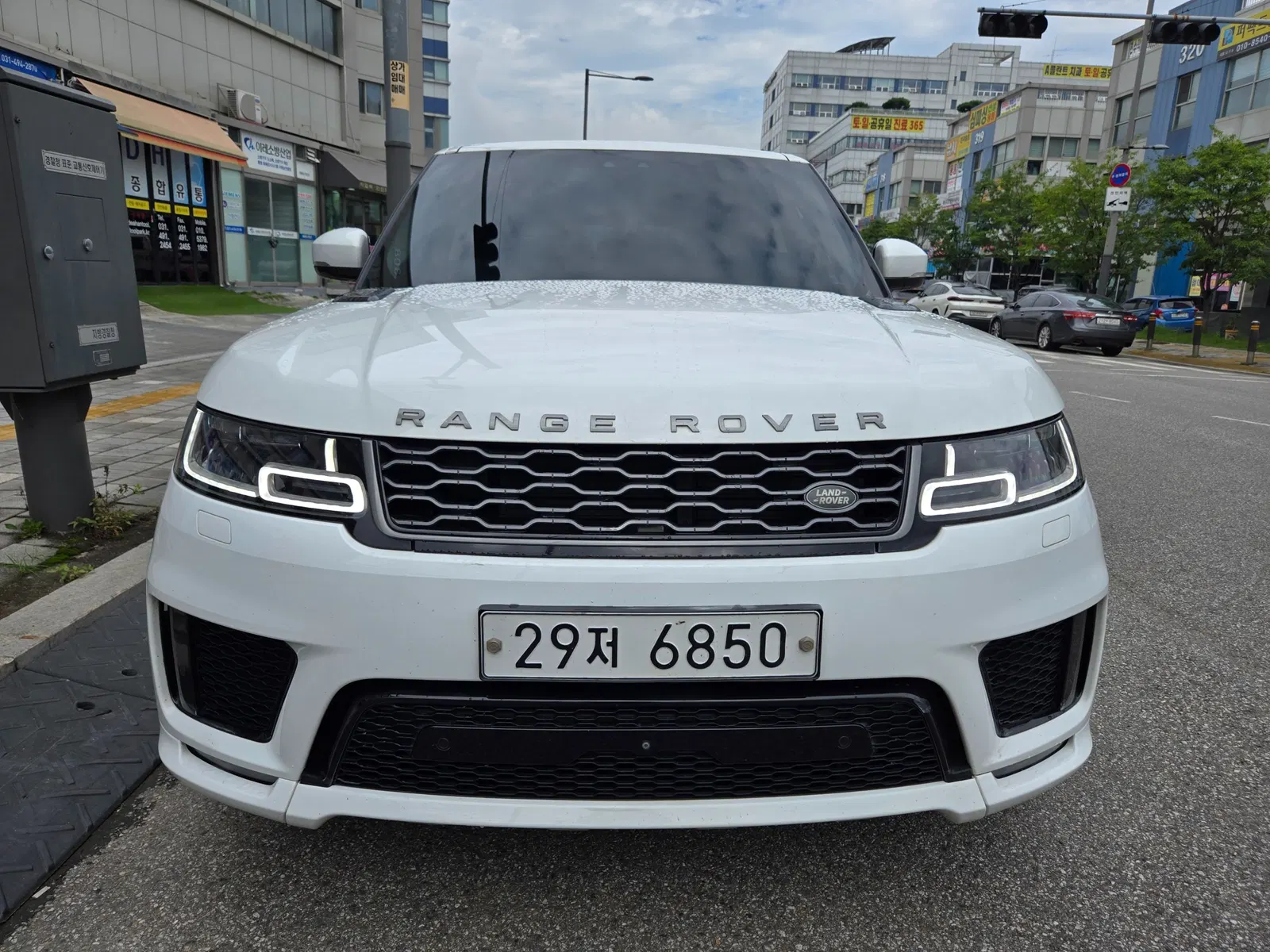 Land Rover Range Rover Sport 2e génération 3.0 SDV6 HSE Dynamic 2018 — photo 1 sur 17